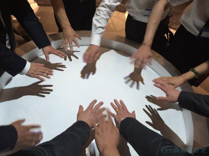 楊總隨中國(guó)新能源商會(huì)及漢能集團(tuán)等新能源企業(yè)赴日考察成果豐碩 楊總隨中國(guó)新能源商會(huì)及漢能集團(tuán)等新能源企業(yè)赴日考察成果豐碩